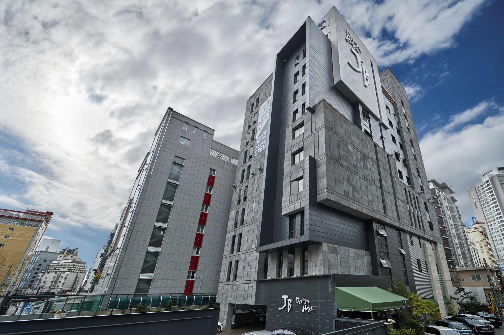Jb设计酒店 酒店